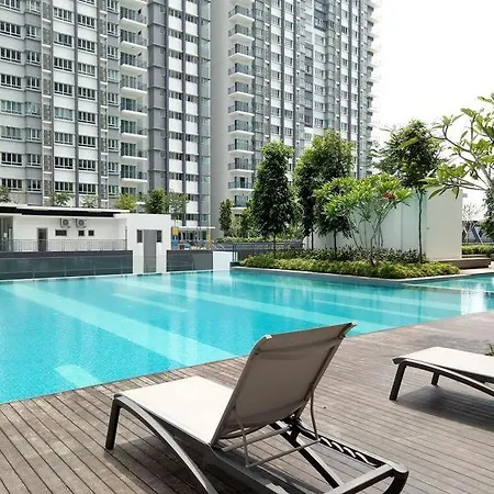 Qaisara D'Savanna Homestay@Southville City Bangi Exterior photo