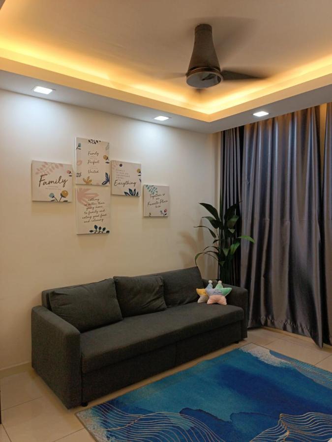Qaisara D'savanna Homestay@southville