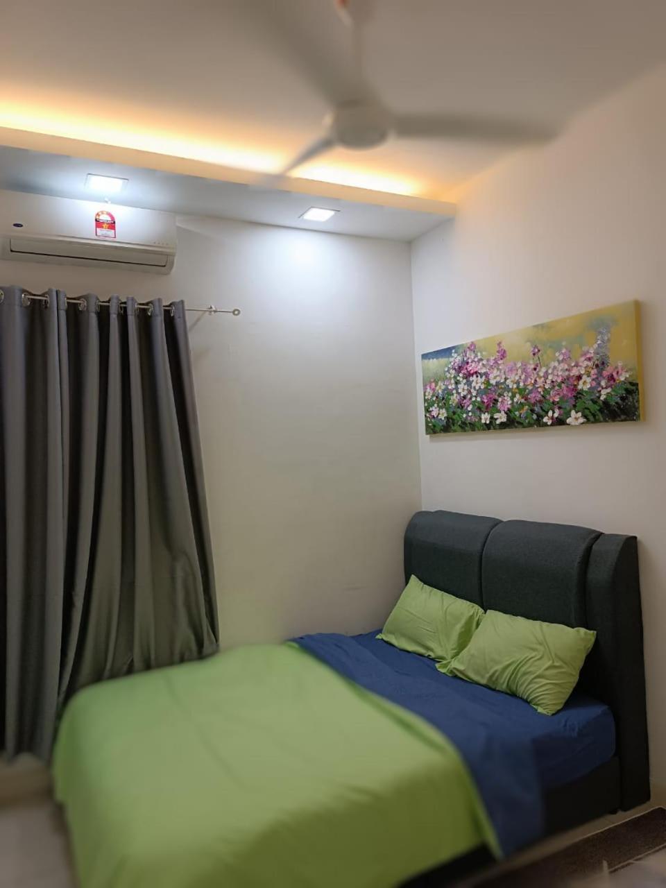 Pangsapuri Qaisara D'savanna Homestay@southville *